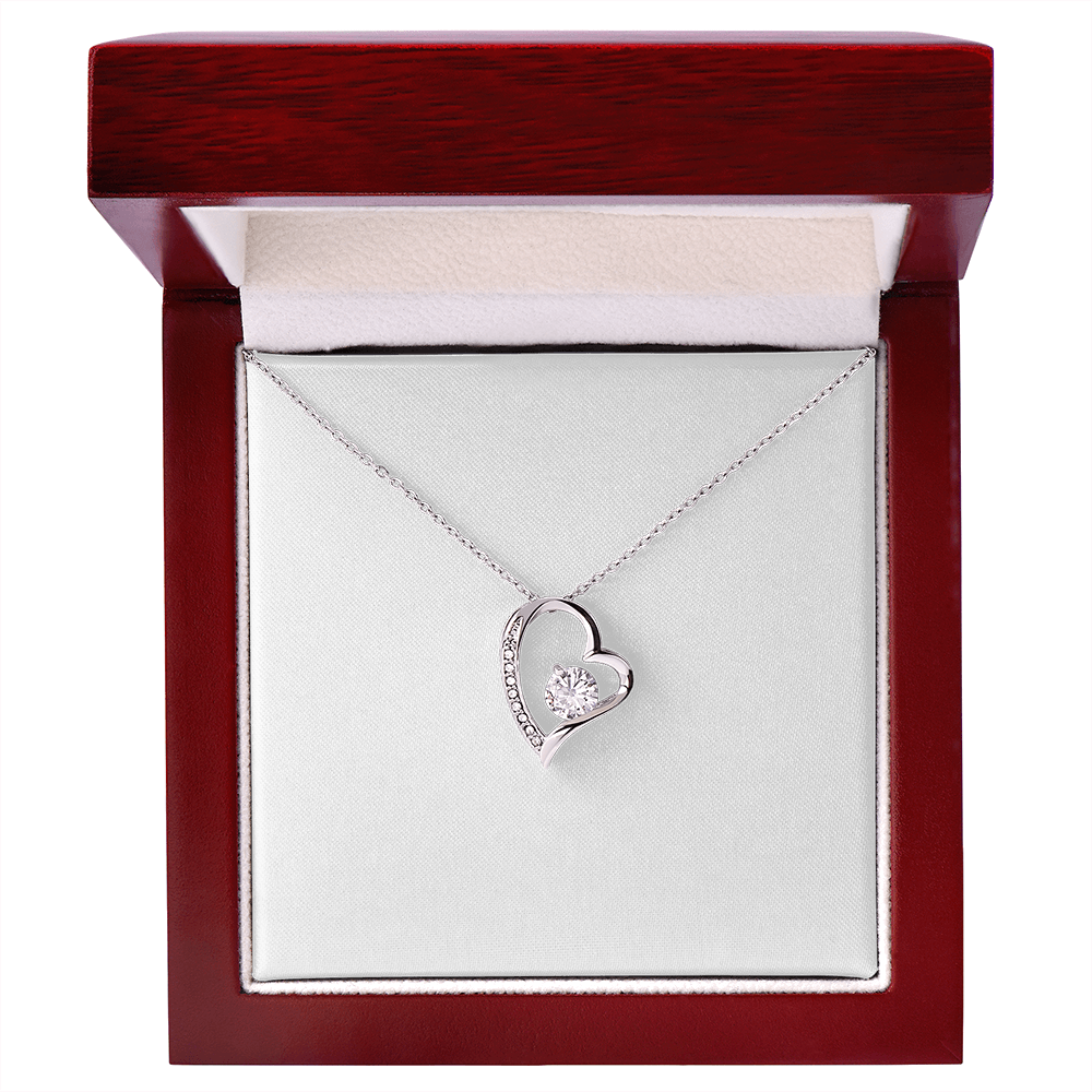 Forever Love Heart Necklace – Timeless Gift for Her