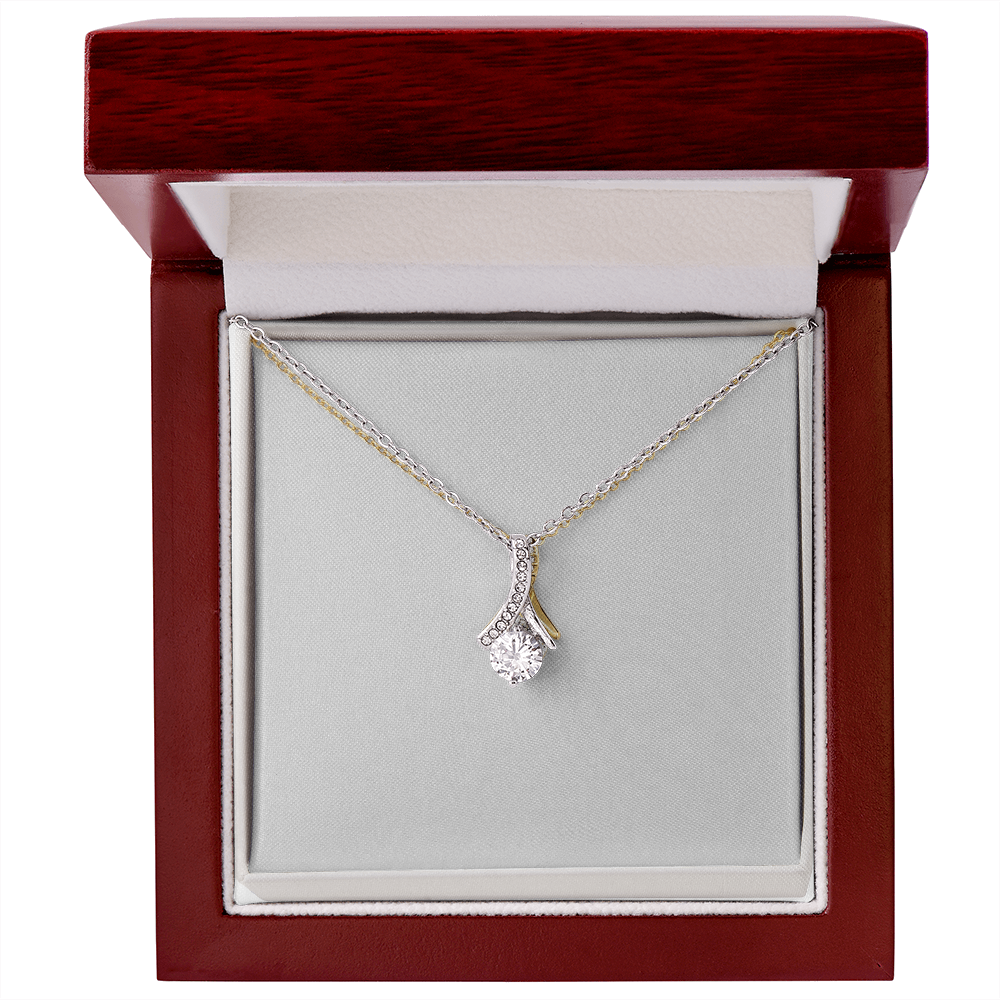 Captivating Beauty Necklace