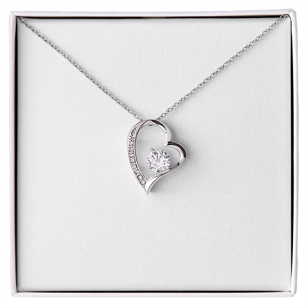 Forever Love Heart Necklace – Timeless Gift for Her
