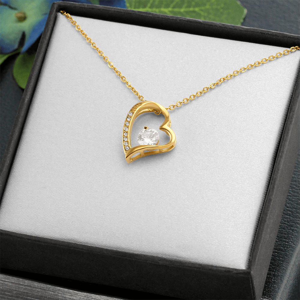 Forever Love Heart Necklace – Timeless Gift for Her